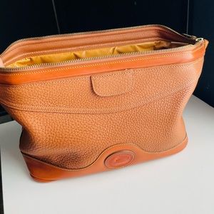 Dooney and Bourke Vintage awl Leather Dopp kit collapsable toiletries travel bag
